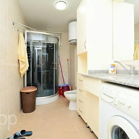 Шикарные Апартаменты 2+1 В Самом Центре Алании Apartamento Alanya