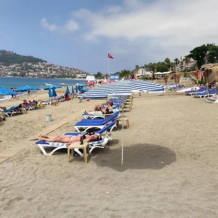 Шикарные Апартаменты 2+1 В Самом Центре Алании Alanya